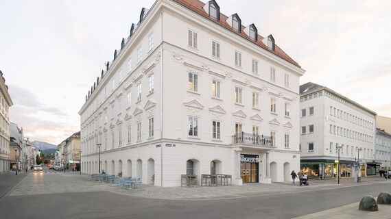 unico Doors, fuego light Doors, unico standard Doors, fuego light fire resistance 30 Doors, fuego light fire resistance 90 Doors and fuego light fire resistance 60 Doors - Renovation of Kärntner Sparkasse in Klagenfurt located inAustria